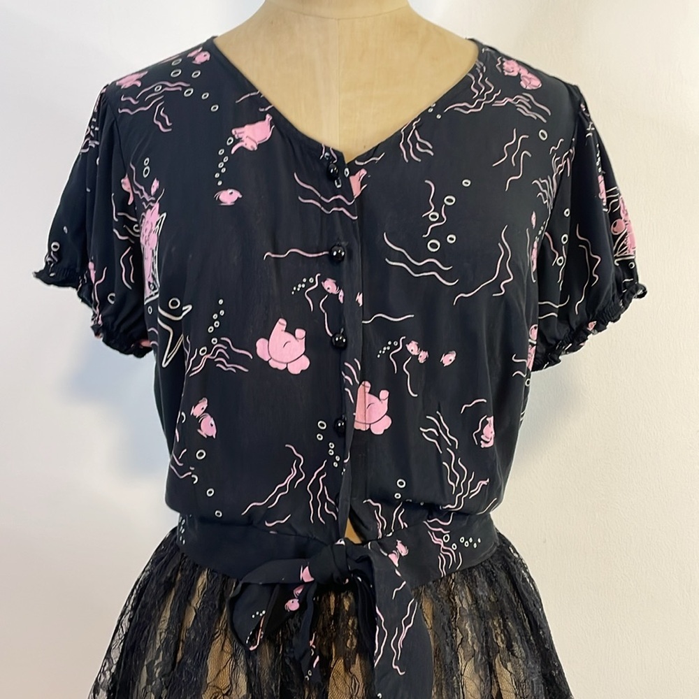 Black and Pink Floral Tie-Front Women's Top